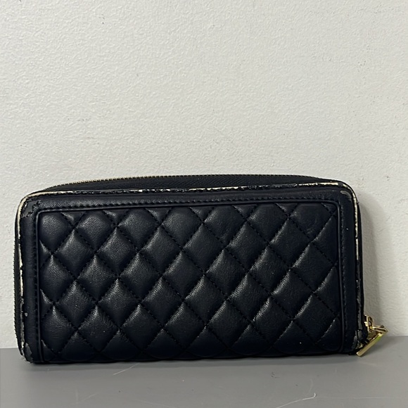 Love Moschino Zippered Wallet - Picture 4 of 7